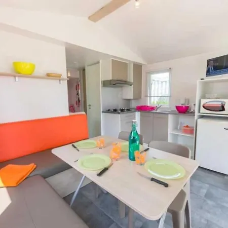 Mobilhome 3 Etoiles - Piscine - Eecbai * Guérande